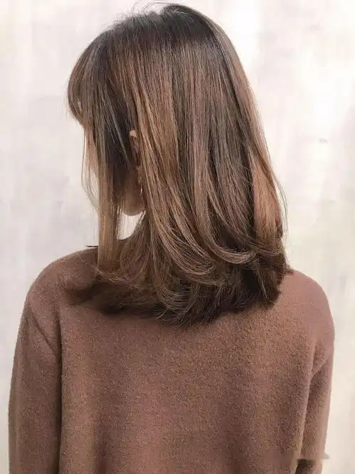 清新女生最爱putsucut一刀切齐发尾让质感翻倍
