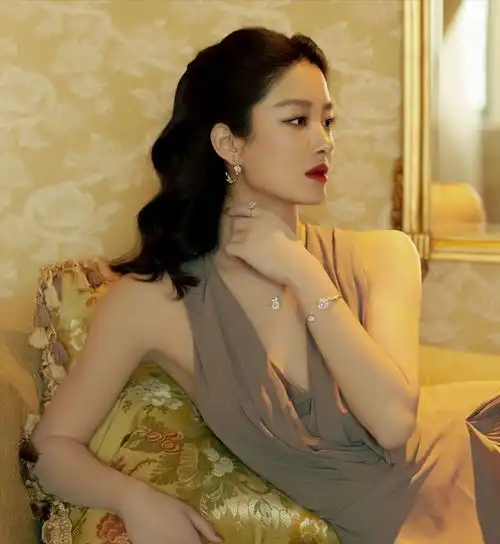 豪门和女明星的爱情,相差30岁的忘年恋,甜吗