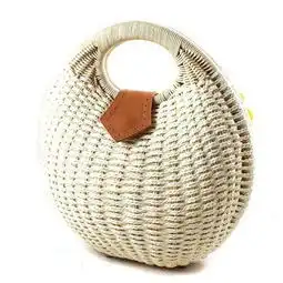 日本田园精致可爱藤草编包悠然淑女的热情盛夏情节