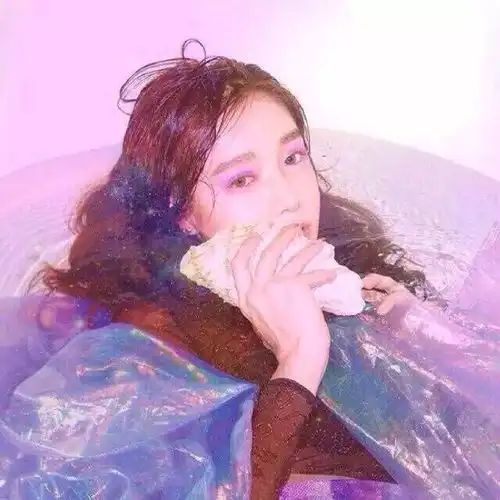 头像丨你不要再夸我了