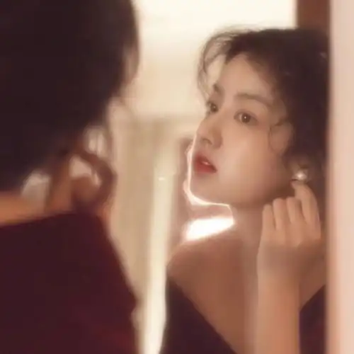 复古港风优质女生头像