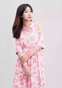 当女明星掀起刘海杨幂成熟,赵丽颖优雅,她像变了一个人