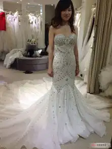 kaka第一次拿手捧花附加陪同美女小伙伴靓照aw试纱记