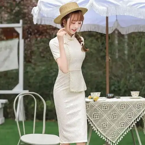 少女立体连衣裙旗袍,轻熟优雅很惊艳,一举一动都格外让人惊艳
