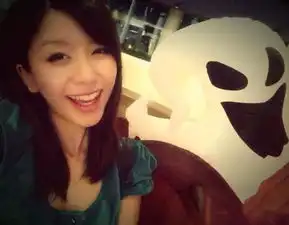 盘点2014年网络爆红的美女老师姐妹花内勤女神齐争艳