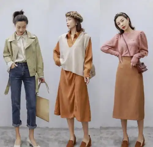 秋季优雅简约穿搭示范白衬衫搭配条纹半身裙干练利落,知性优雅