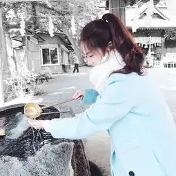 无水印女生头像安检员