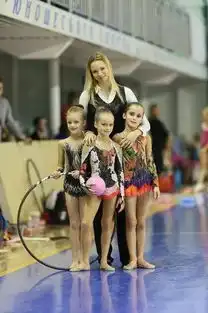 她被称为世界第一美少女,3岁出道9岁养家,妥妥人生赢家