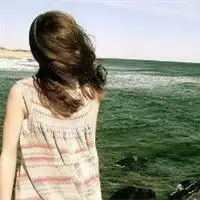 帮忙找一些qq女学生头像背书包的背影