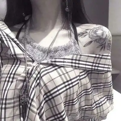 qq头像女生部位图胸腿成熟御姐女生部位头像
