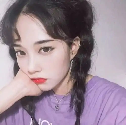 情意这东西,一见如故容易,难的是来日方长的陪伴