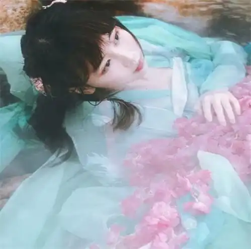 十一月生肖运势情系你我,喜迎真情,5位生肖至死不渝,为爱痴狂