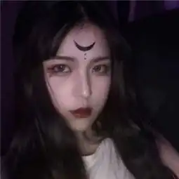 在爱情里很霸气的女生头像