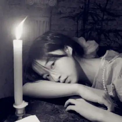 阿宝色女生头像黑白,每个人都要好自珍惜