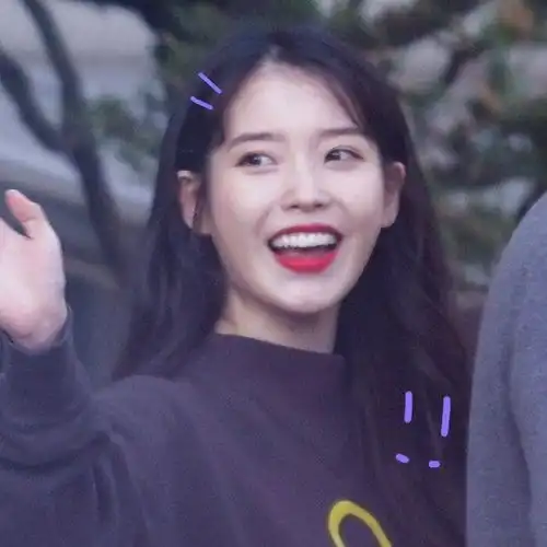 女头部位头像短发李知恩