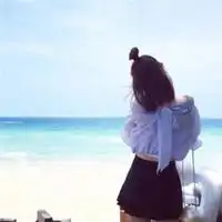 海边长发美女背影头像唯美微信头像图片大全