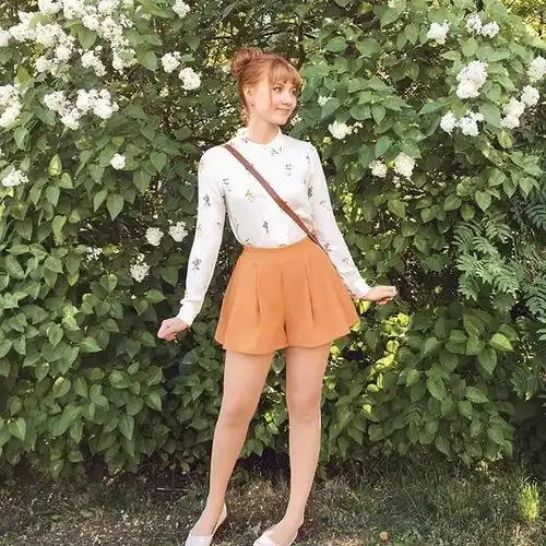 小粗腿的穿搭救星这位芬兰的时尚小仙女告诉你,小肉腿这么穿才好看