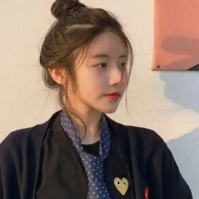 女生头像真人好看文案