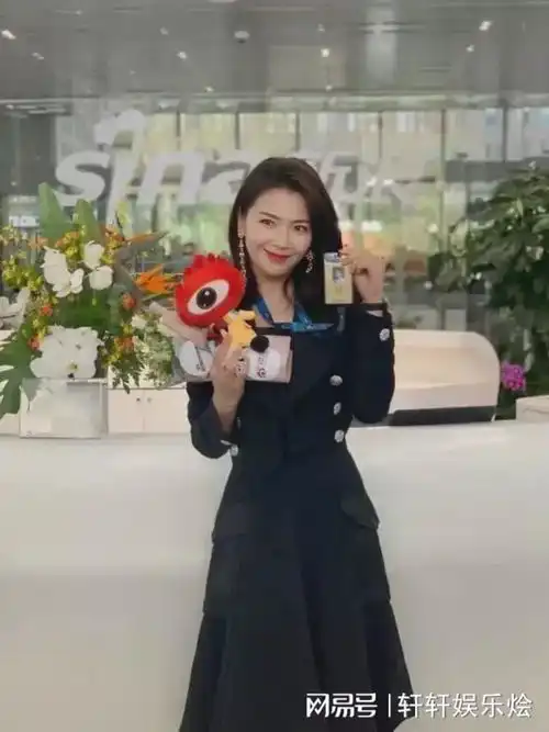 果然,刘涛还是更适合职场女性风格