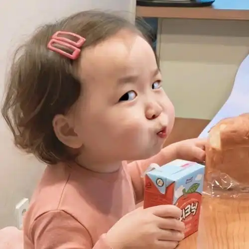 拿去用,女孩子维持沙雕人设的文案