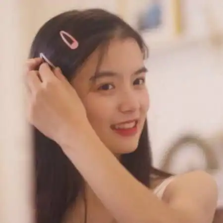 女性头像简单气质成熟q