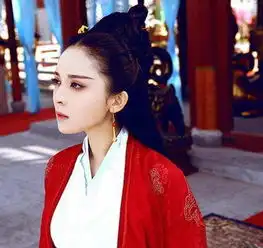 都是穿古装红衣,范冰冰古力娜扎倾国倾城,唯独她穿真是丑