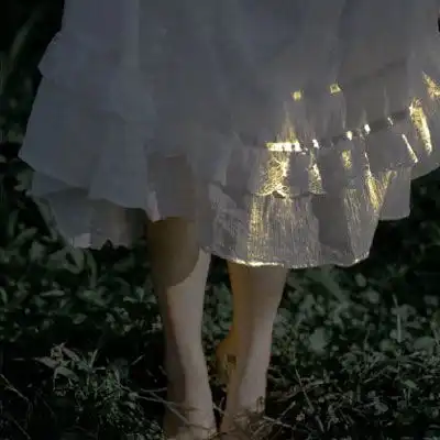 半身头像女生不露头下半身照片头像女