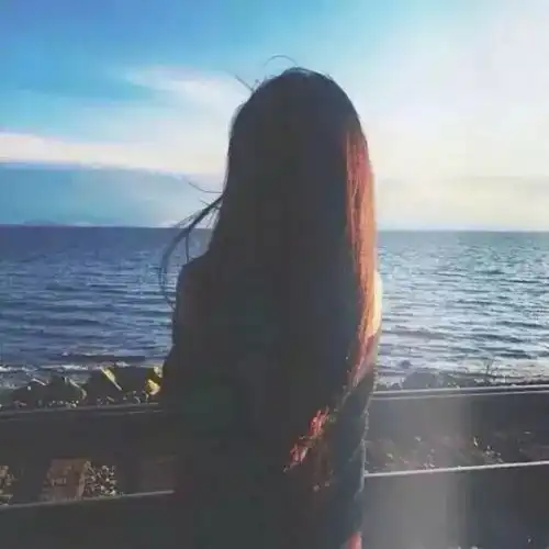 余秋雨我藏不住秘密,也藏不住忧伤朗诵陈阳