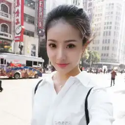 碎花头像女赖雨濛