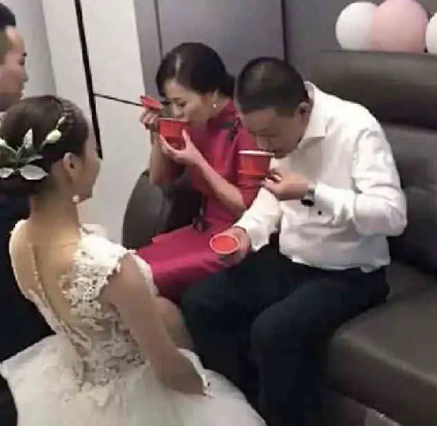 美女做头像的图片婆婆