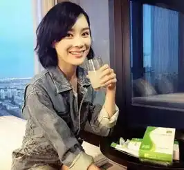 据说这是一个神奇的发型,它适合任何脸型