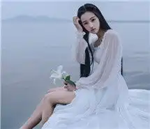 微信戴眼镜小清新美女头像微信头像图片大全