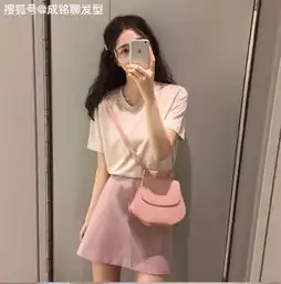 初秋时期的学生搭,很阳光很温柔,时尚小西装真的很美
