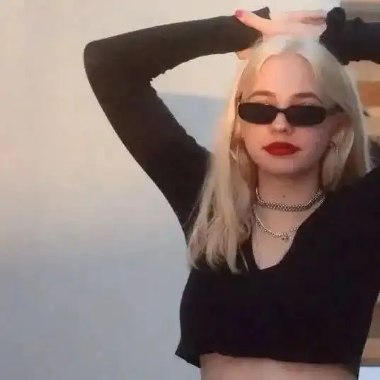 拽拽辣妹女头爱情哪有干饭香