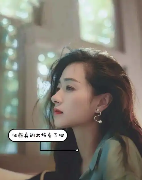 侧颜美女万茜,一秒沦陷她的鼻子