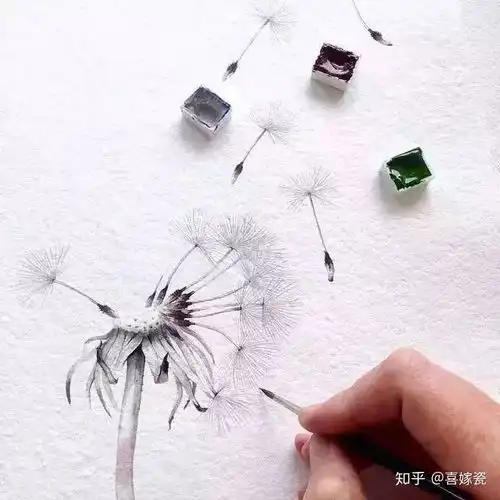 她将蓝天白云和鱼儿画在陶罐上,美得令人窒息
