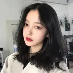 可爱的短发女孩头像真人