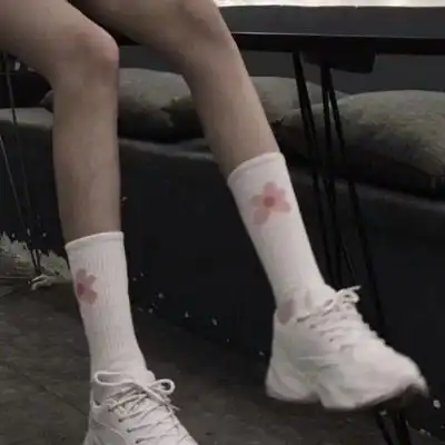 部位女头腿部污个性网女生下半身污一点头像