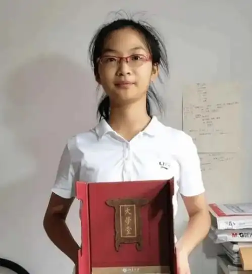 成龙豪宅被拍卖不靠谱的开发商有多坑