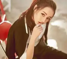 18岁少女花百万整容成迪丽热巴,网友比热巴漂亮太多全世界都在撞脸热巴