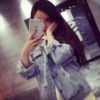 女生头像背景长发带字