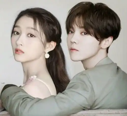 关晓彤深夜为鹿晗庆生关晓彤为鹿晗庆生照被扒是两年前旧图