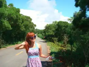 张稀哲女友晒出游照蓝天配大长腿美翻了图