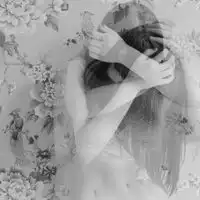 黑白色头像女生背影卡通