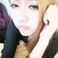 qq头像喜欢就给朵花吧女生长发