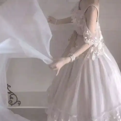 女生婚纱微信头像仙气梦幻真人婚纱头像
