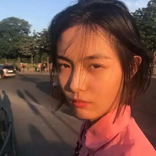 第一眼就心动的人头像