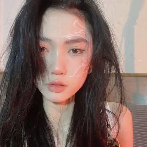 女生头像爱笑的你是人间宝藏