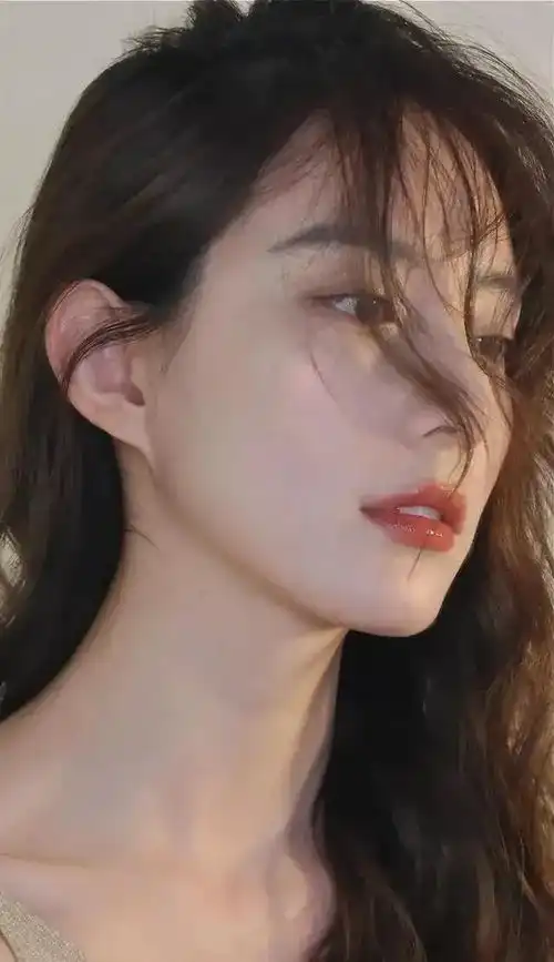 不谙世与事,懵懂也矜持如斯