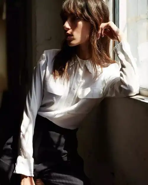 你衣橱的衬衫已经过时了,这些是最新流行款式